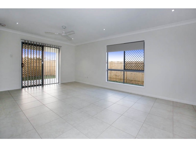 28 delaware, Mount Louisa QLD 4814