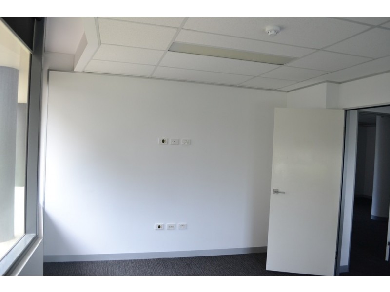 SUITE 2 / 6 APLIN STREET, Townsville City QLD 4810