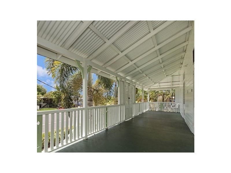 64 Kings Road, Hyde Park QLD 4812