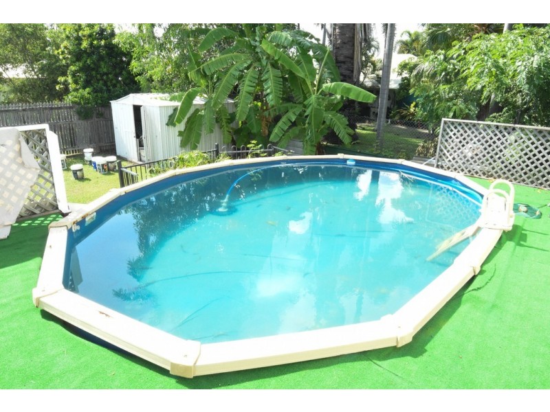 64 Kings Road, Hyde Park QLD 4812