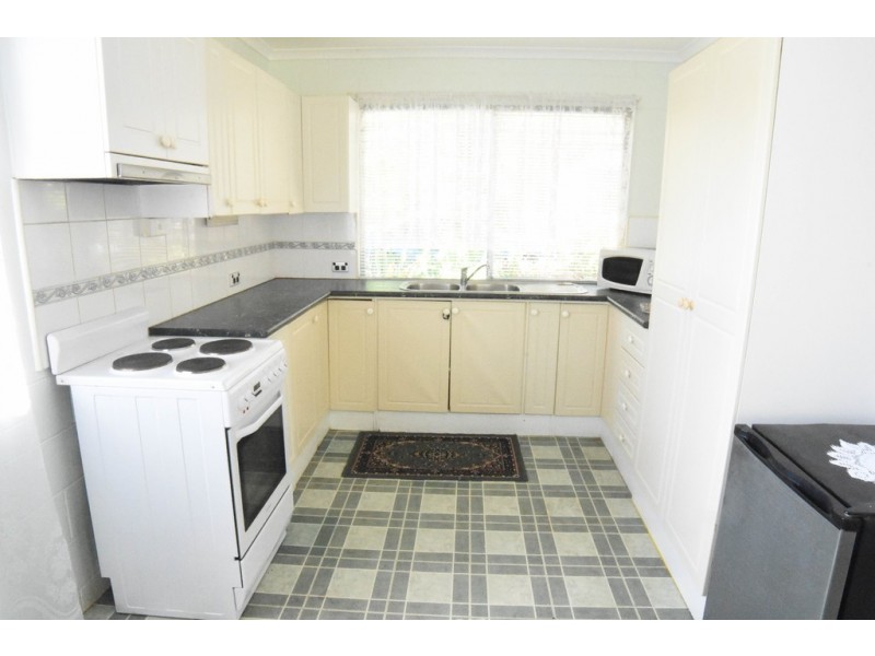 64 Kings Road, Hyde Park QLD 4812