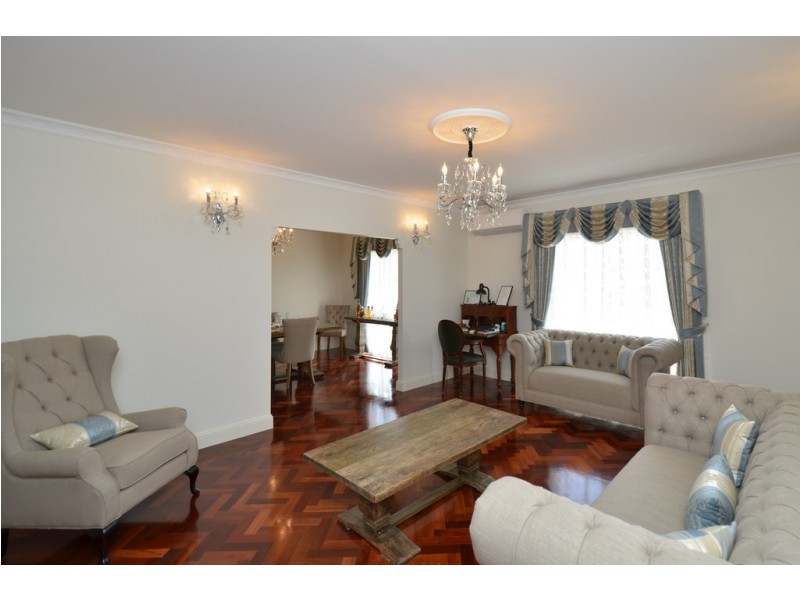 15 TINDALL COURT, Alligator Creek QLD 4816