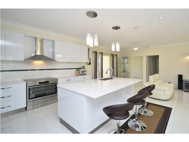 15 TINDALL COURT, Alligator Creek QLD 4816