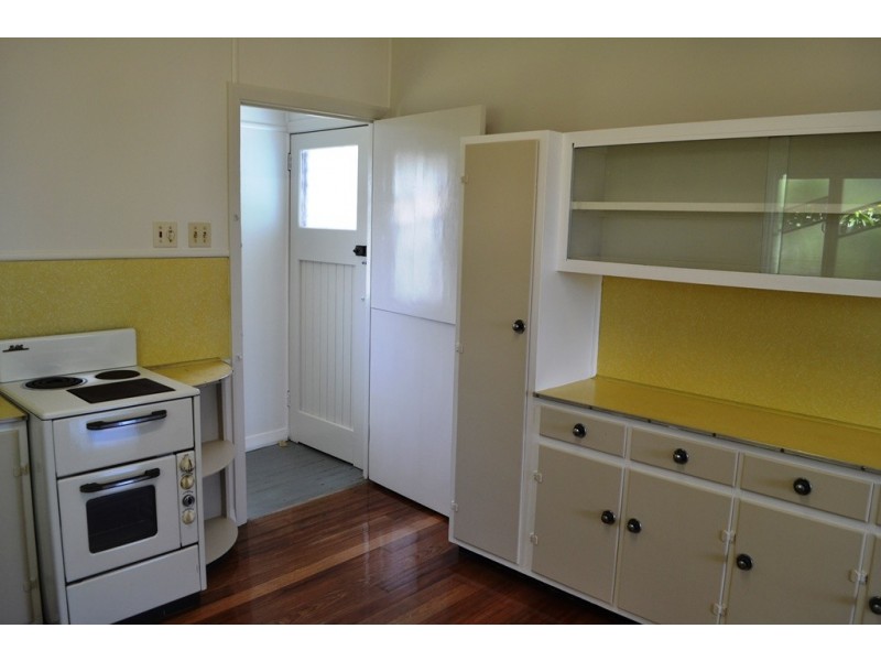 163 INGHAM ROAD, West End QLD 4810