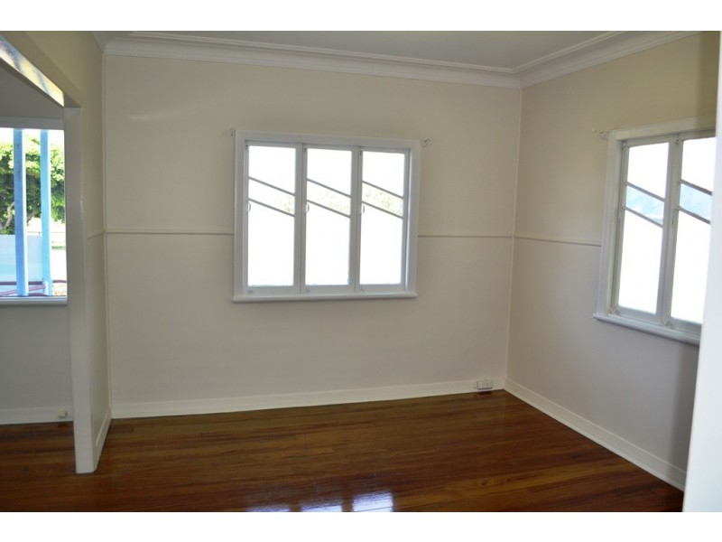 163 INGHAM ROAD, West End QLD 4810