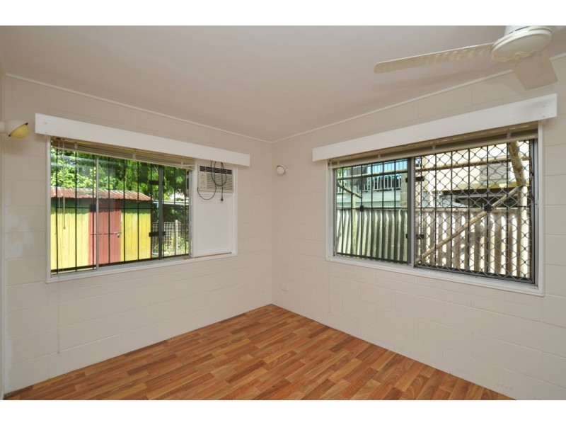 4 CUTLER COURT, Mount Louisa QLD 4814