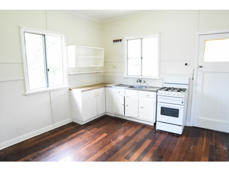 7 The Esplanade, Pallarenda QLD 4810