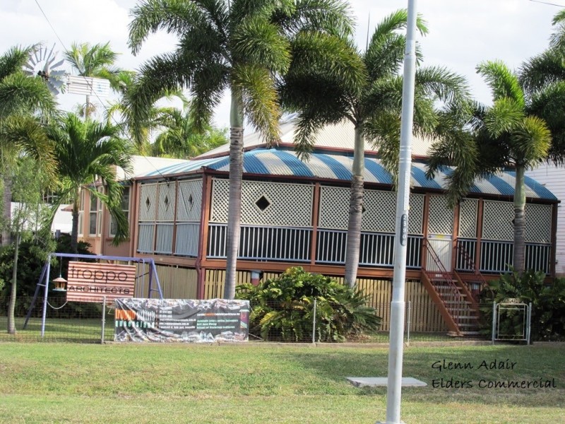 7 WOOLCOCK STREET, Hyde Park QLD 4812