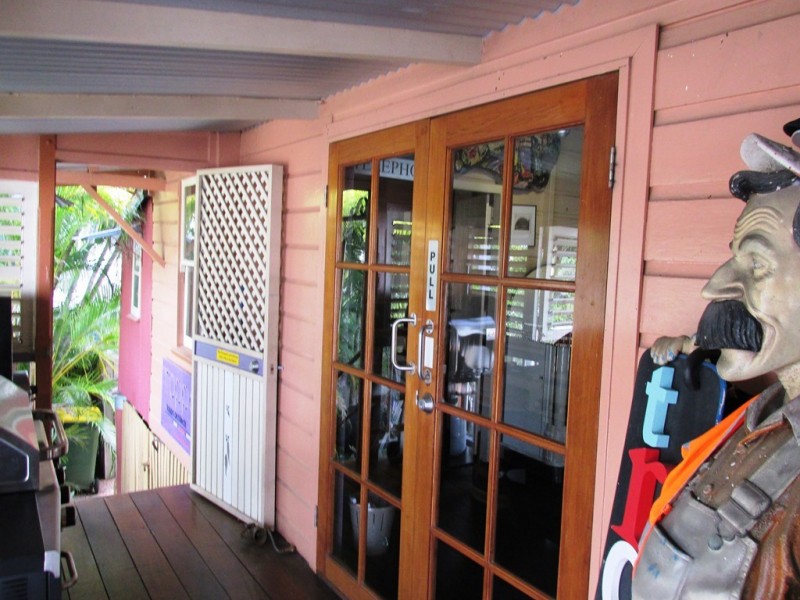 7 WOOLCOCK STREET, Hyde Park QLD 4812