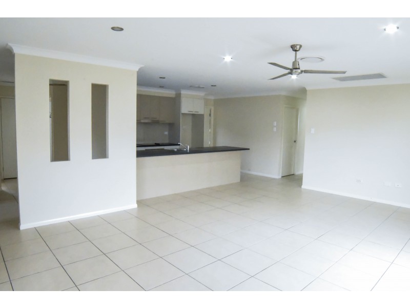 30 MADONIS WAY, Burdell QLD 4818