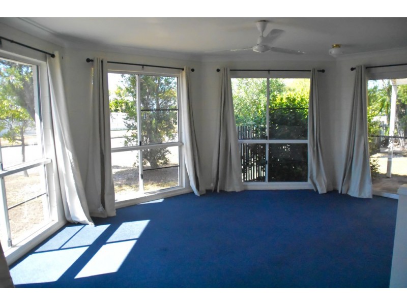 50 griffey street, Burdell QLD 4818