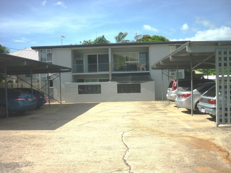16 Ralston Street, West End QLD 4810