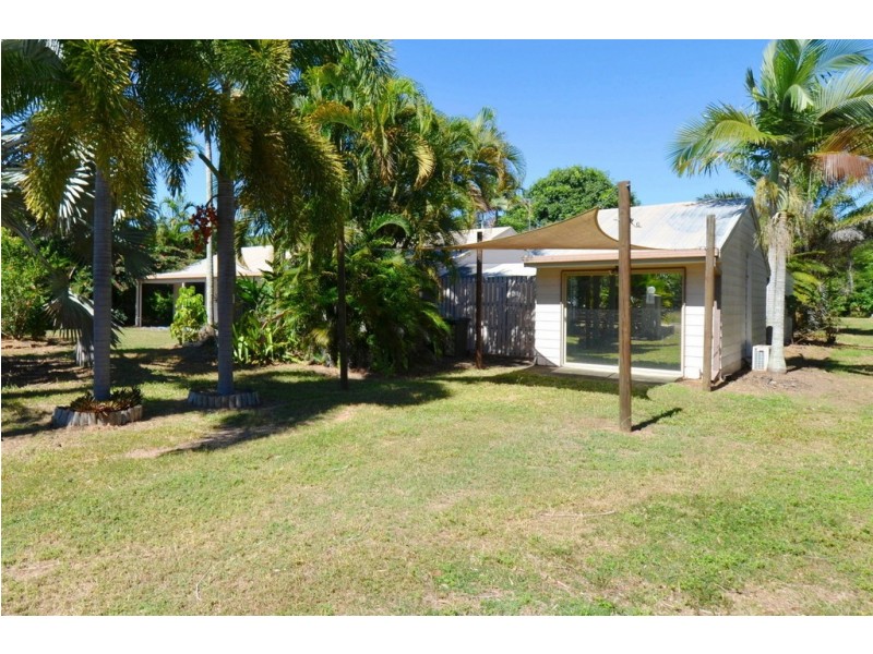 8 Acheron Drive, Balgal Beach QLD 4816