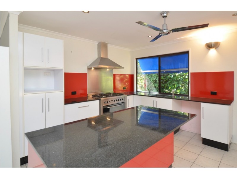 8 Acheron Drive, Balgal Beach QLD 4816