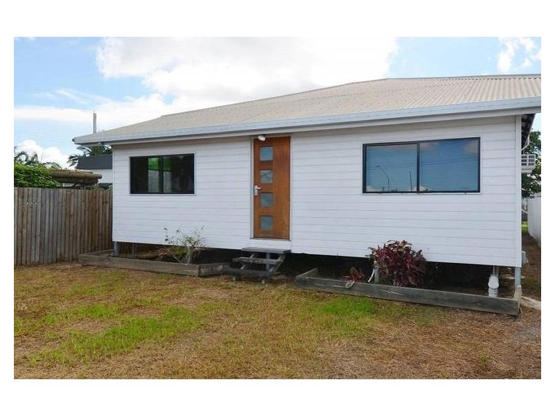 5 RAILWAY AVENUE, Railway Estate QLD 4810