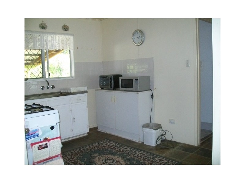 82 JOHN DORY STREET, Cungulla QLD 4816