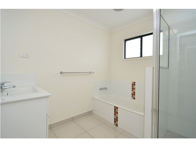 14 The Grange, Shaw QLD 4818