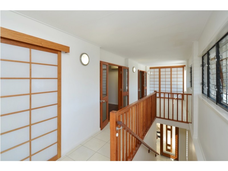 4 SALLOWS STREET, Pallarenda QLD 4810