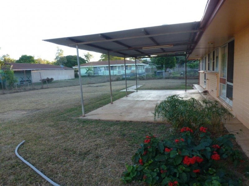 4 Geranium Court, Greenvale QLD 4816