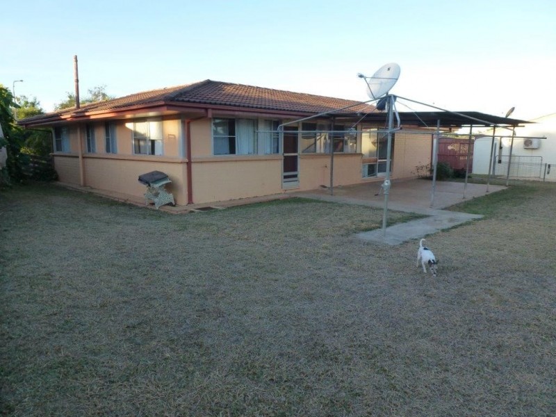 4 Geranium Court, Greenvale QLD 4816