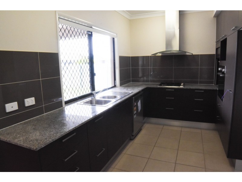 127-129 Marquise Circuit, Burdell QLD 4818