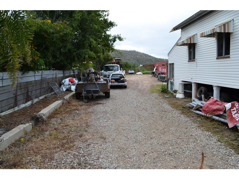 10 KIMBERLEY STREET, Stuart QLD 4811