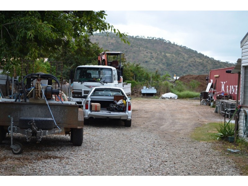 10 KIMBERLEY STREET, Stuart QLD 4811