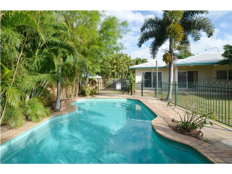 54 MACARTHUR DRIVE, Annandale QLD 4814