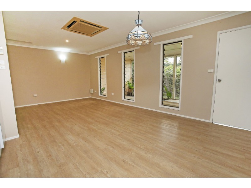 6 Keitley Street, Kirwan QLD 4817