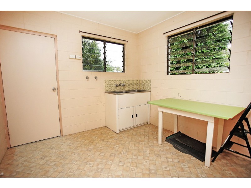 6 Keitley Street, Kirwan QLD 4817