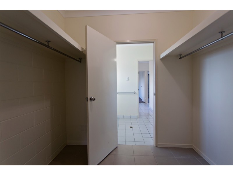 19 ELTON DRIVE, Kelso QLD 4815