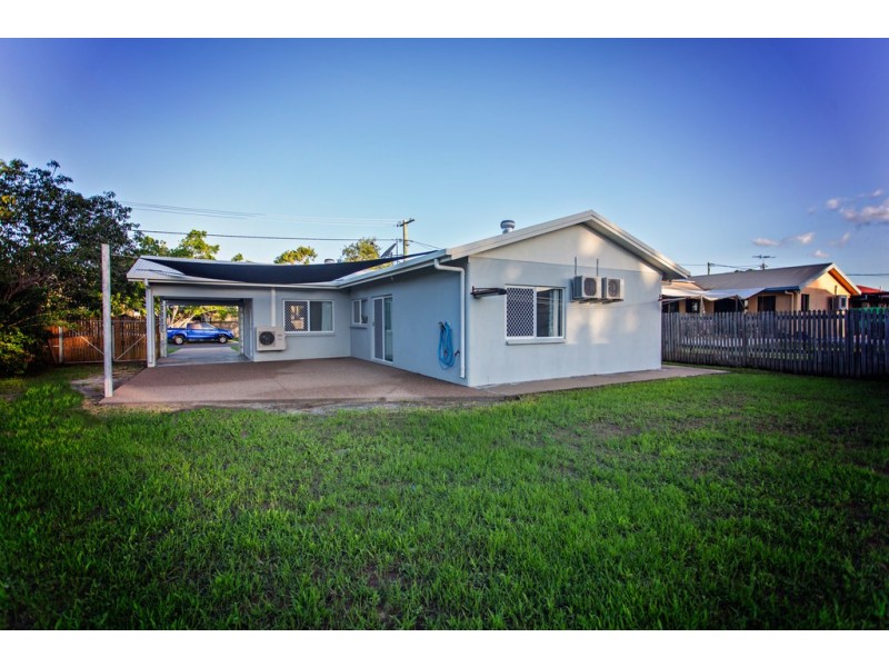 19 ELTON DRIVE, Kelso QLD 4815