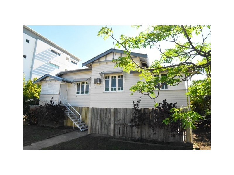 36 Morehead Street, South Townsville QLD 4810