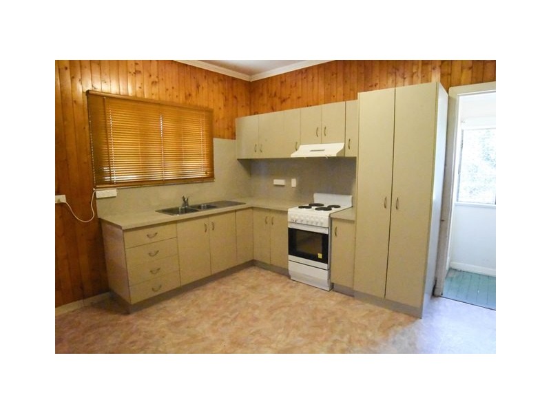 12 TERTIUS STREET, Mundingburra QLD 4812