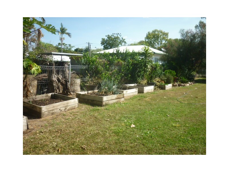 12 TERTIUS STREET, Mundingburra QLD 4812