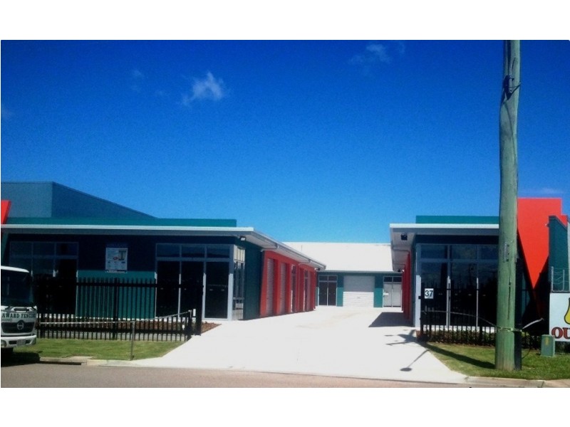 UNIT 4 @ 37 Civil Road, Garbutt QLD 4814