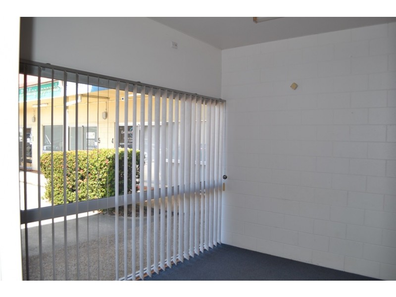 2 / 57 BOWEN ROAD, Mundingburra QLD 4812