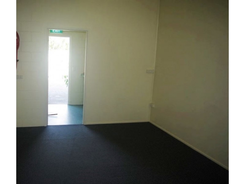 2 / 234 CHARTERS TOWERS ROAD, Hermit Park QLD 4812