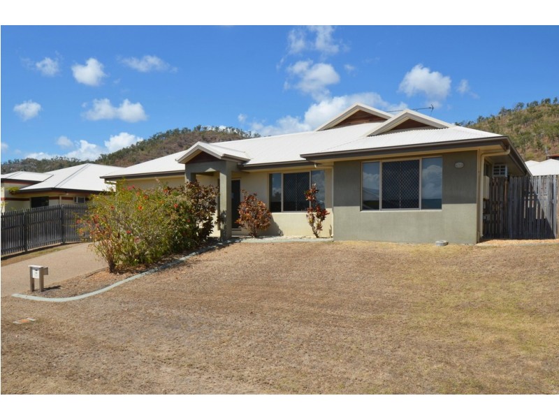 10 Fuji Court, Mount Louisa QLD 4814