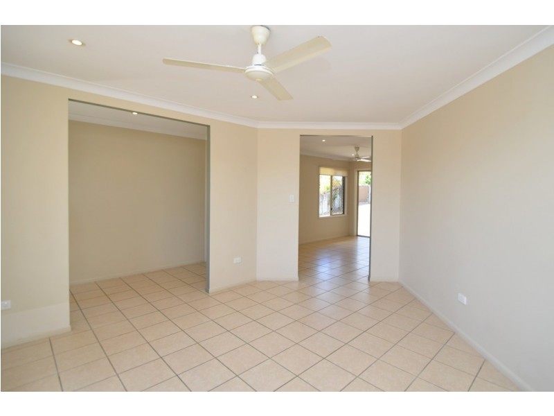 10 Fuji Court, Mount Louisa QLD 4814