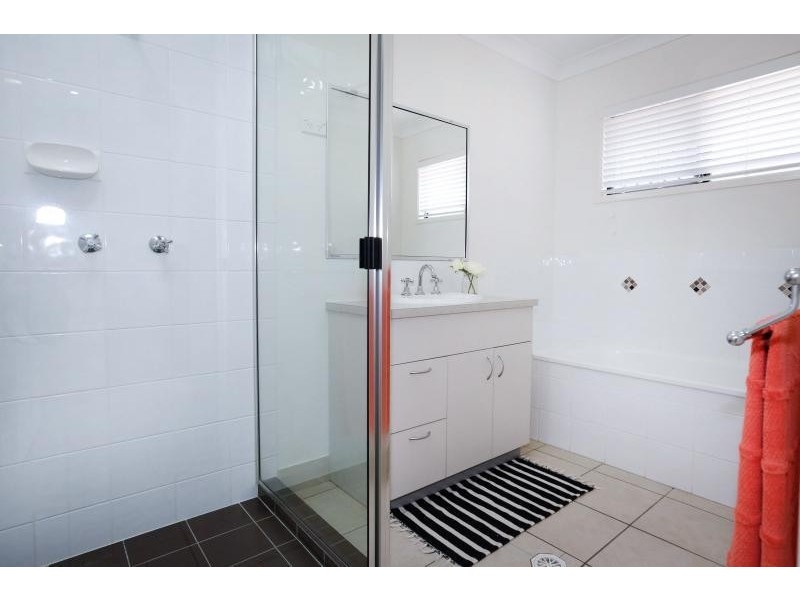 17 Langley Place, Kirwan QLD 4817
