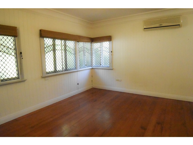 6 Union Street, Hyde Park QLD 4812