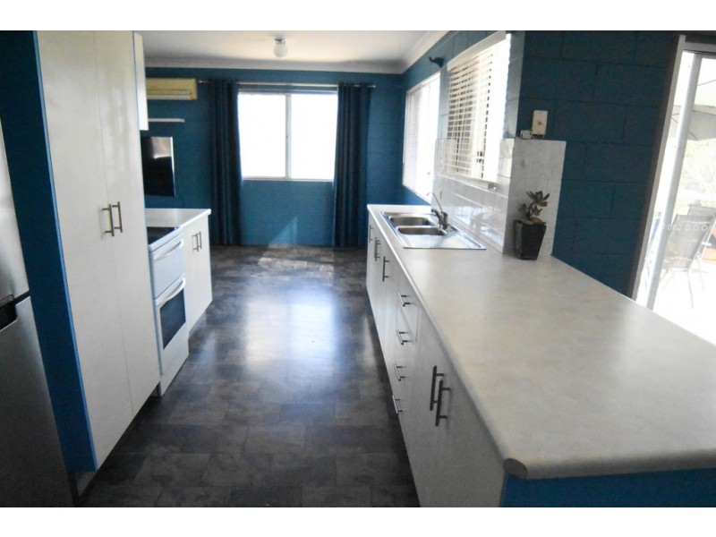 63 ALLIGATOR CREEK ROAD, Alligator Creek QLD 4816