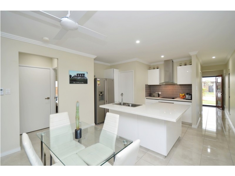 6 Dorney Street, Oonoonba QLD 4811