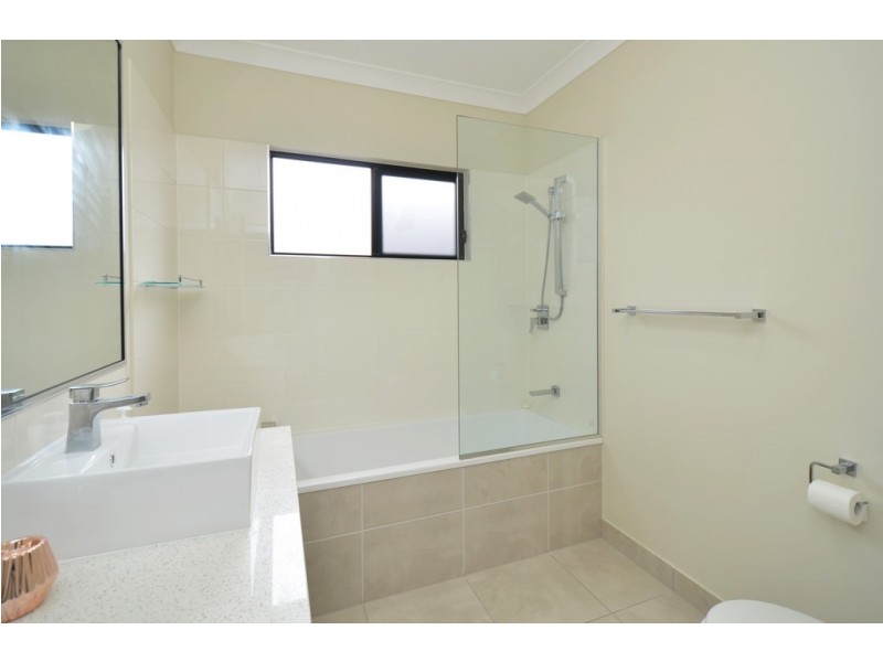 6 Dorney Street, Oonoonba QLD 4811