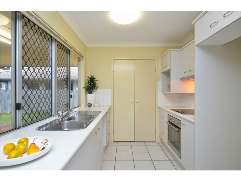 27 Elphinstone Drive, Kirwan QLD 4817