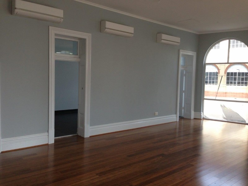 F1-104 Flinders Street, Townsville City QLD 4810