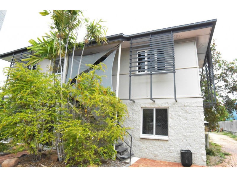 2/93 Bundock, Belgian Gardens QLD 4810