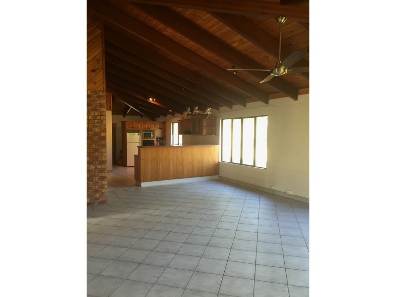 3 Thunderbolt, Oak Valley QLD 4811