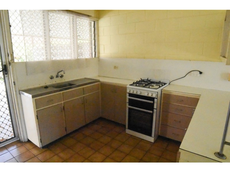 138 Eyre Street, North Ward QLD 4810